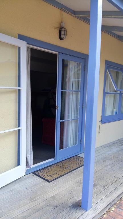 Orewa Pillows Lodge Exterior foto