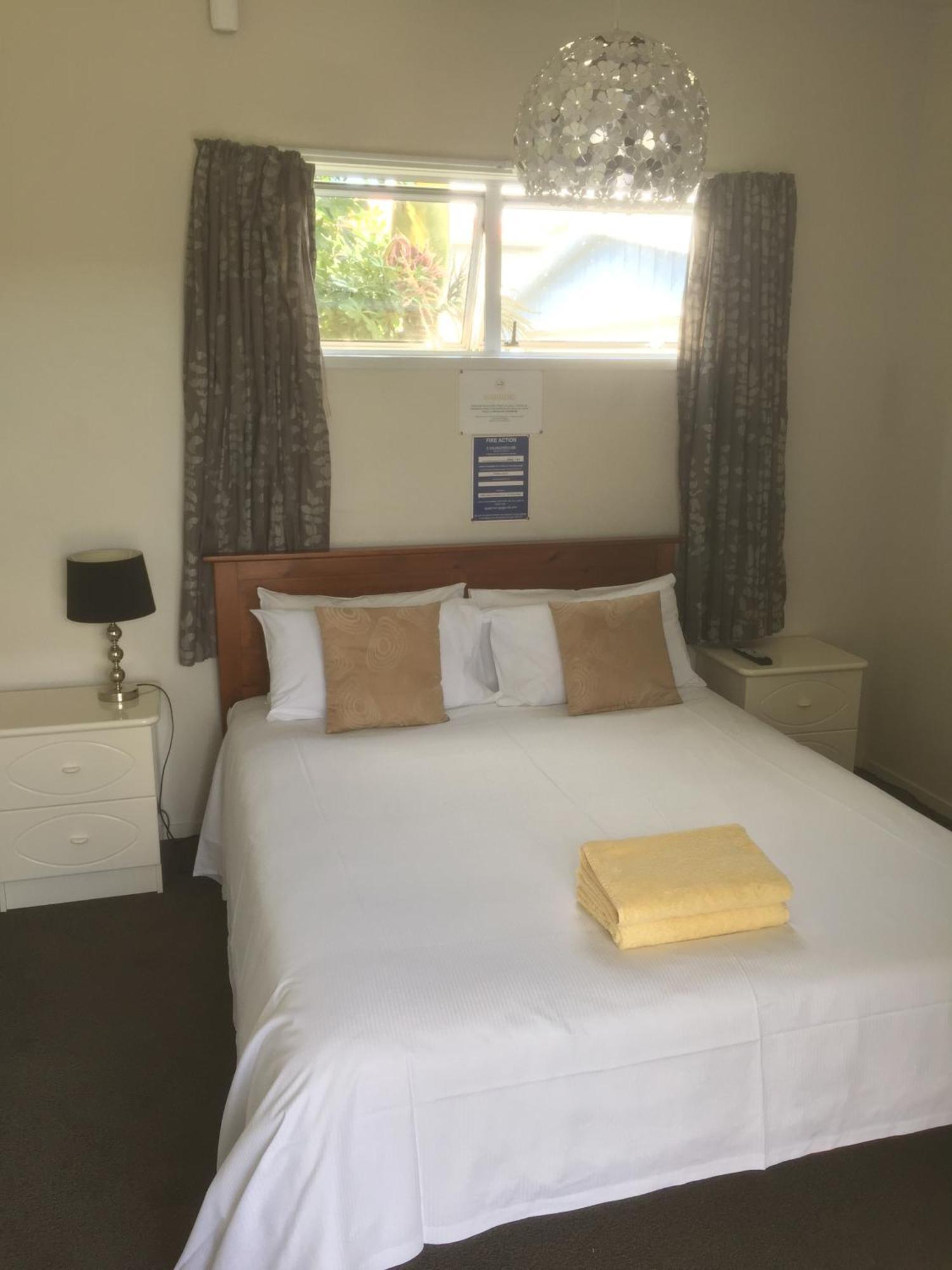 Orewa Pillows Lodge Exterior foto